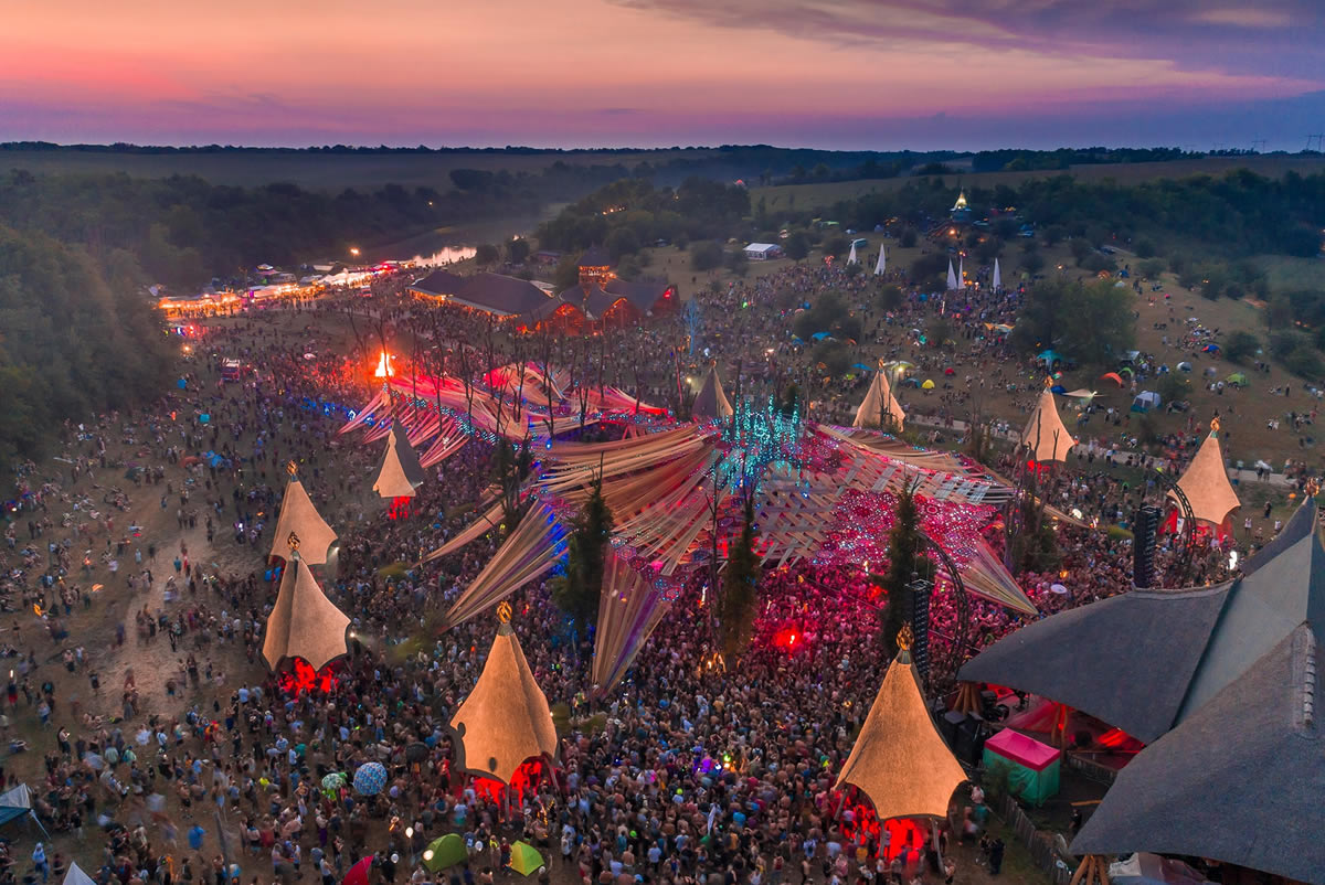 ARTibarn – סדנת אמנות ויצירה בפסטיבל אוזורה בהונגריה