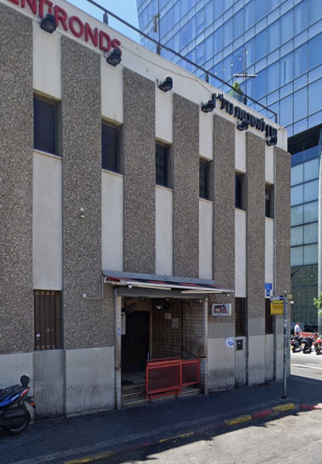 מיקום ג׳ימי הו – שדרות רוטשילד 24